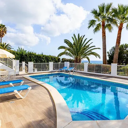 Caules Villa Son Bou